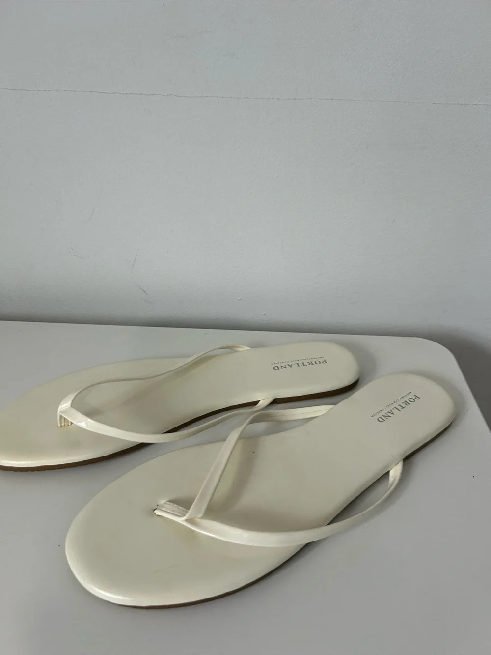 Portland Boot Co Sunshine Flip Flop Sandals size 10 NWOT chic beach preppy 90’s